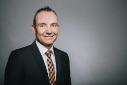 Portrait_Wolfgang_Meyer_01_NEU1.jpg